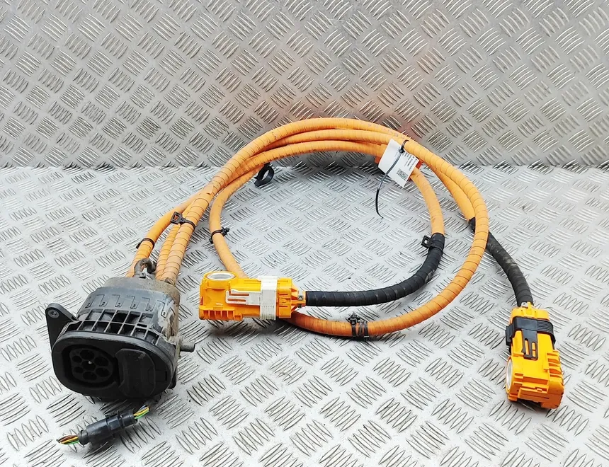 Кабел за батерия