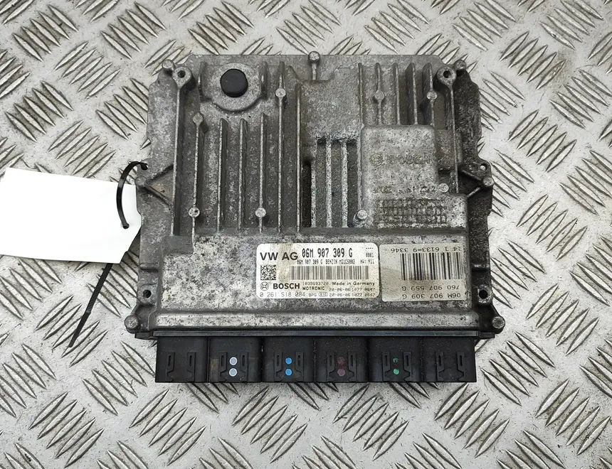Блок за управление на двигателя ECU
