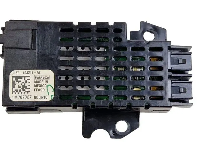 FORD USA F-150 13 generation (2015-2021) USB/AUX контролен блок - FORD USA · F-150 · 13 generation (2015-2021) · JL3T19J211, JL3T19J211AB, 000616, TM707327