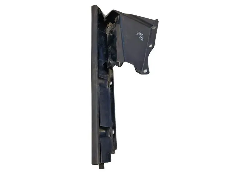 Гума на двигателния отсек