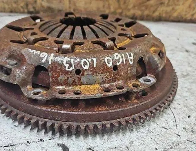 Комплект съединител