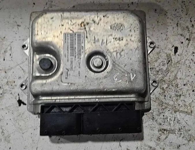 Блок за управление на двигателя ECU