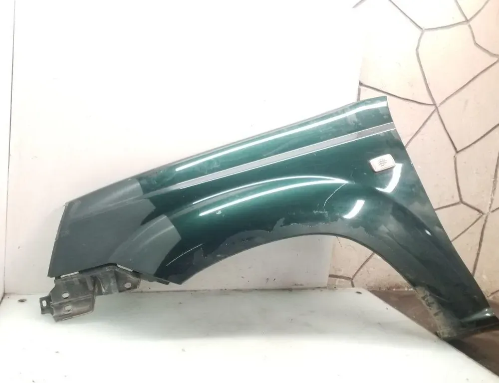 Преден ляв калник