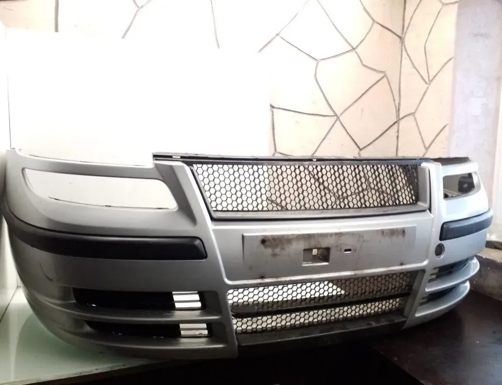 Предна броня