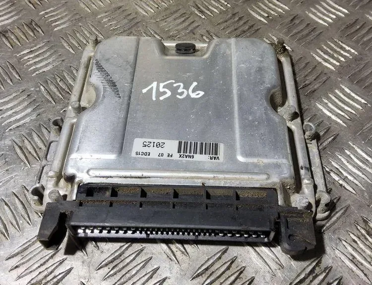 Блок за управление на двигателя ECU