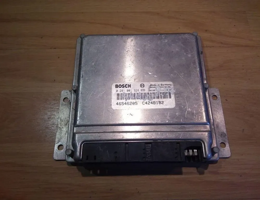 Блок за управление на двигателя ECU