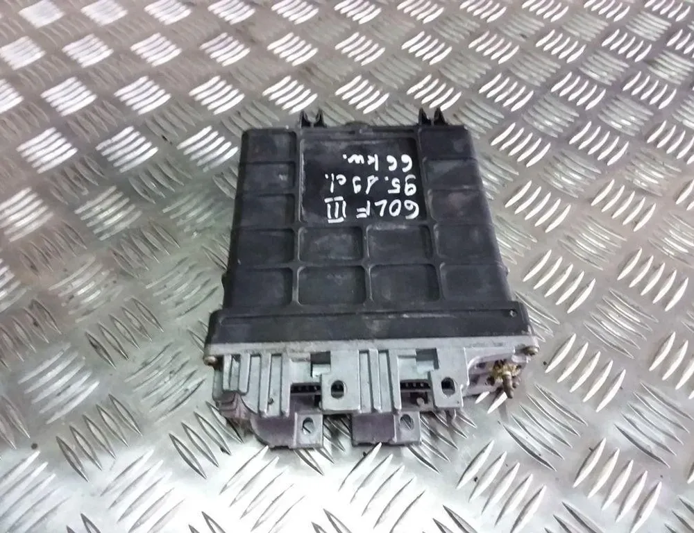 Блок за управление на двигателя ECU