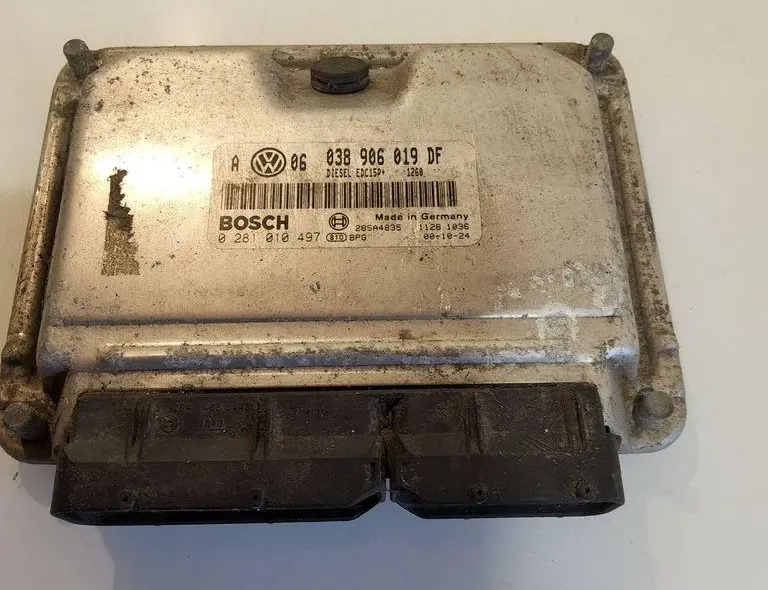 Блок за управление на двигателя ECU