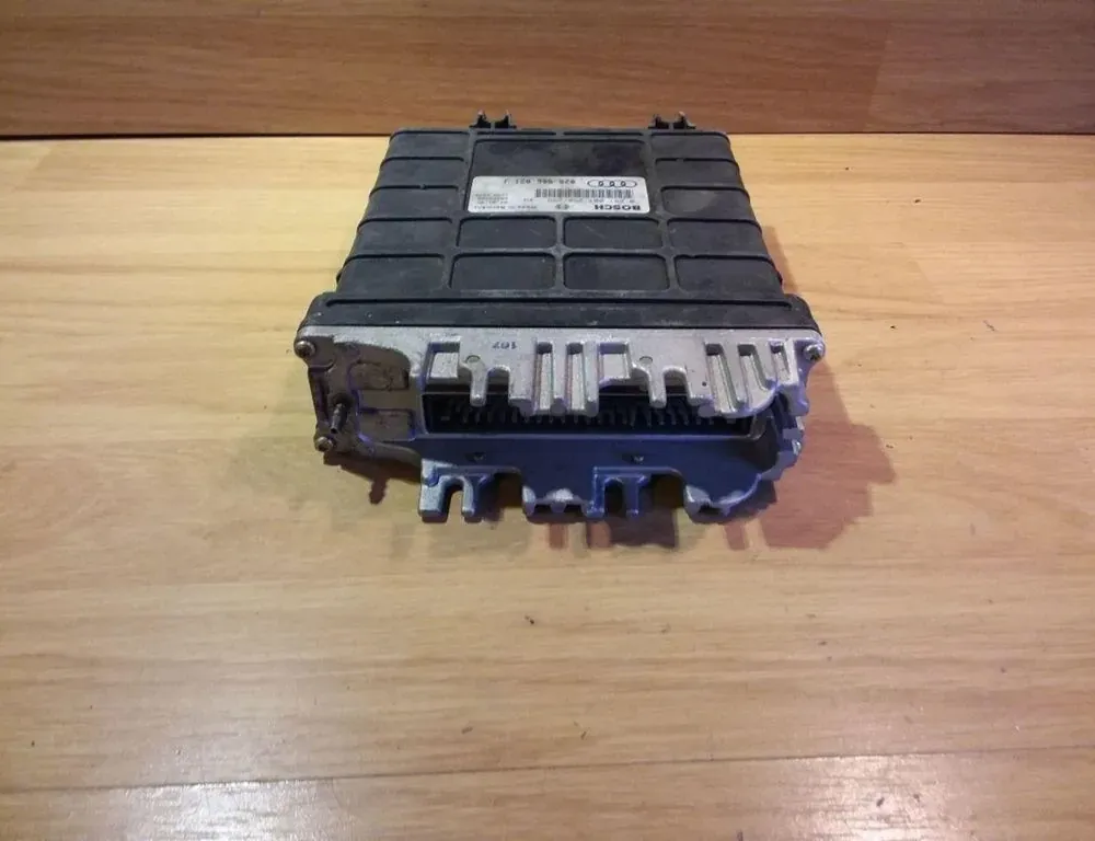 Блок за управление на двигателя ECU