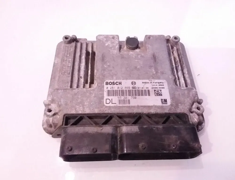Блок за управление на двигателя ECU