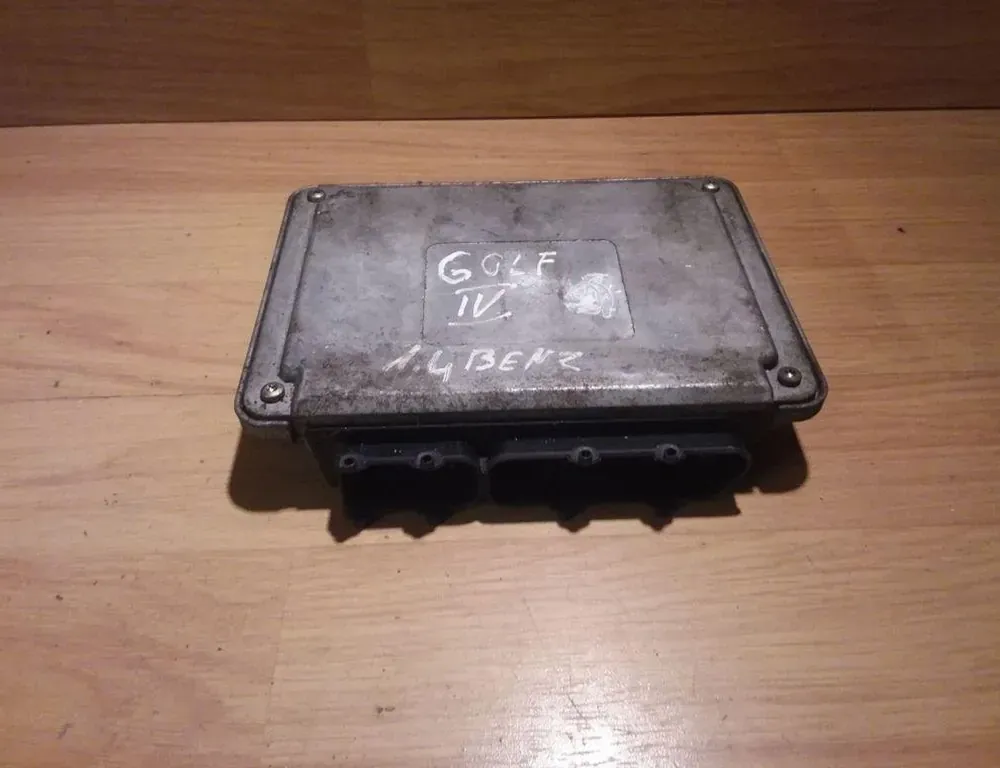 Блок за управление на двигателя ECU