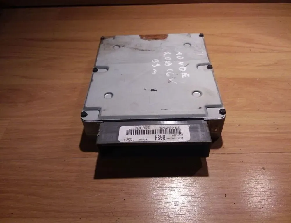 Блок за управление на двигателя ECU