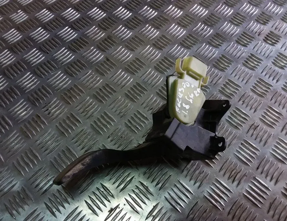 Педал на газта
