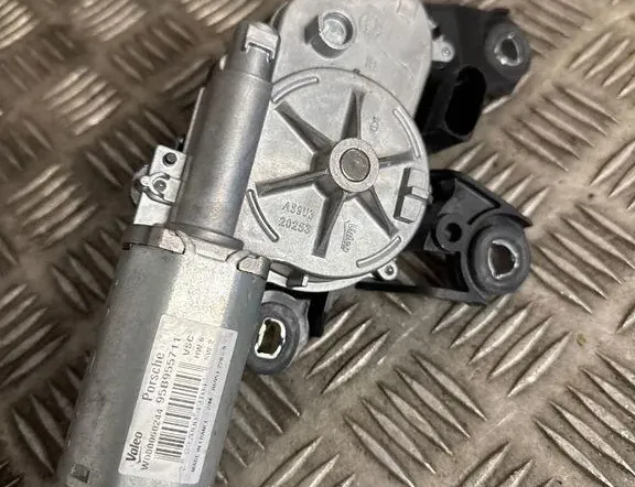 Задно стъклочистачка