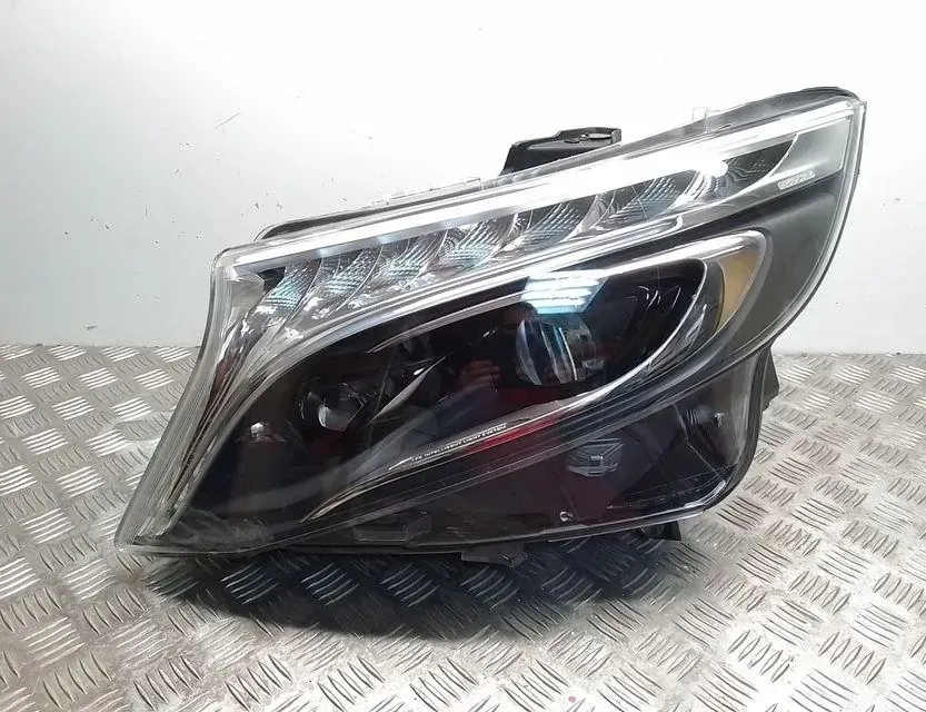 MERCEDES-BENZ Vito W447 (2014-2023) Преден рефлектор - MERCEDES-BENZ · Vito · W447 (2014-2023) · A4479064600