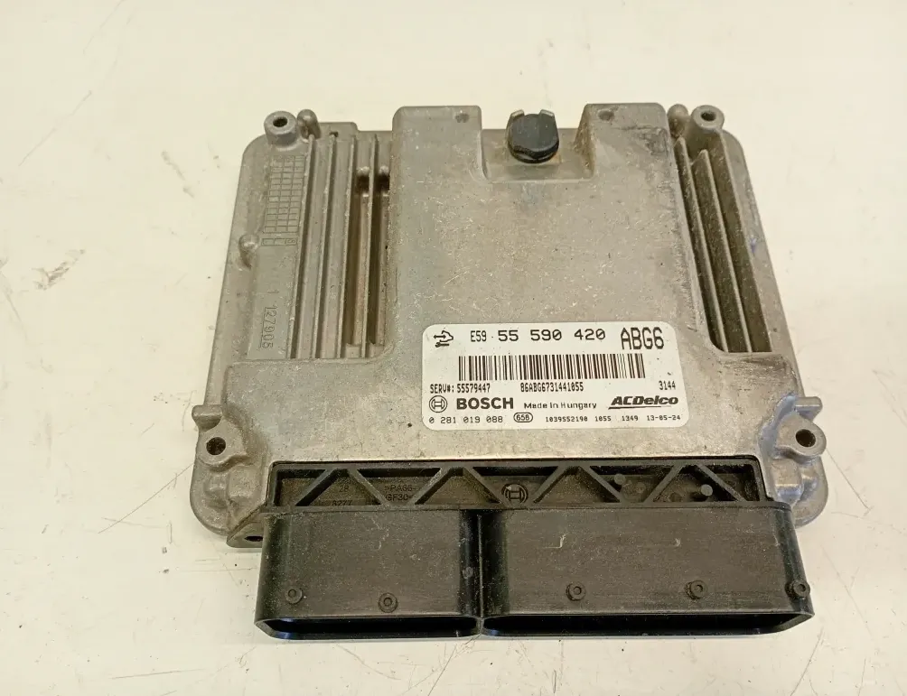 Блок за управление на двигателя ECU