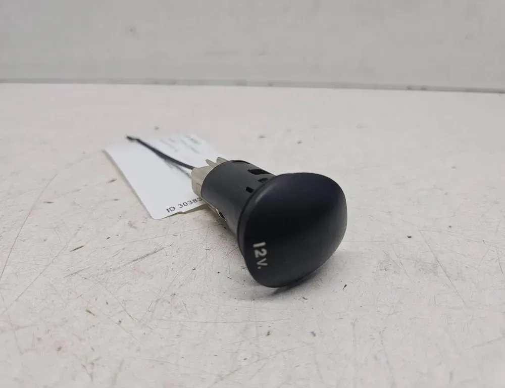 12 V контакт