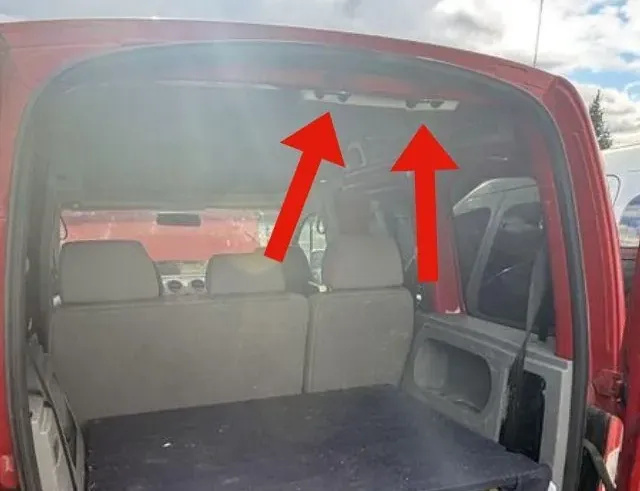 VOLKSWAGEN Caddy 3 generation (2004-2015) Предпазна ключалка на багажника на задната врата - VOLKSWAGEN · Caddy · 3 generation (2004-2015) · 2K0827537