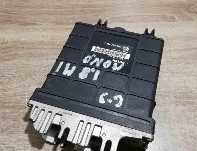 Блок за управление на двигателя ECU