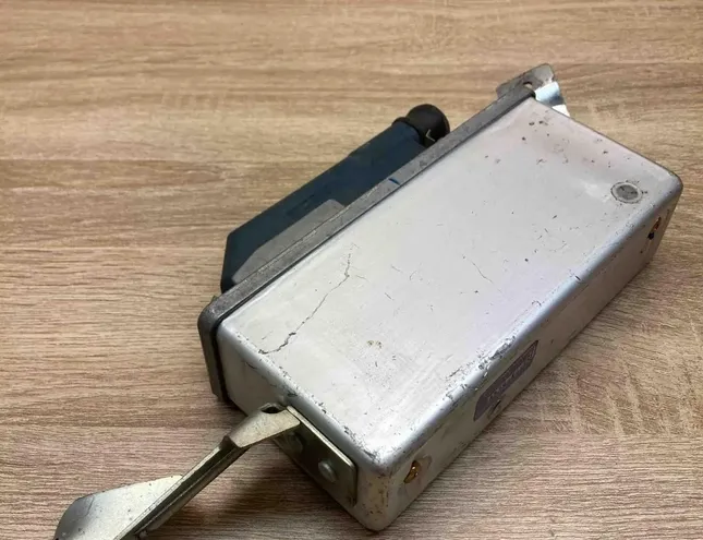 Блок за управление на ABS