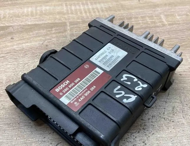 Блок за управление на двигателя ECU