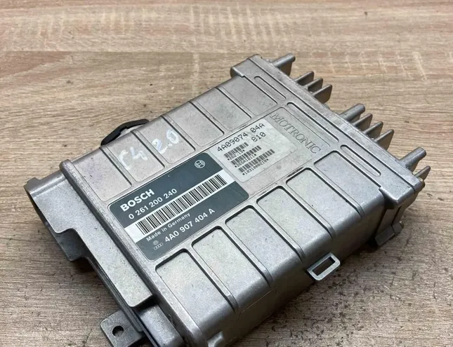 Блок за управление на двигателя ECU