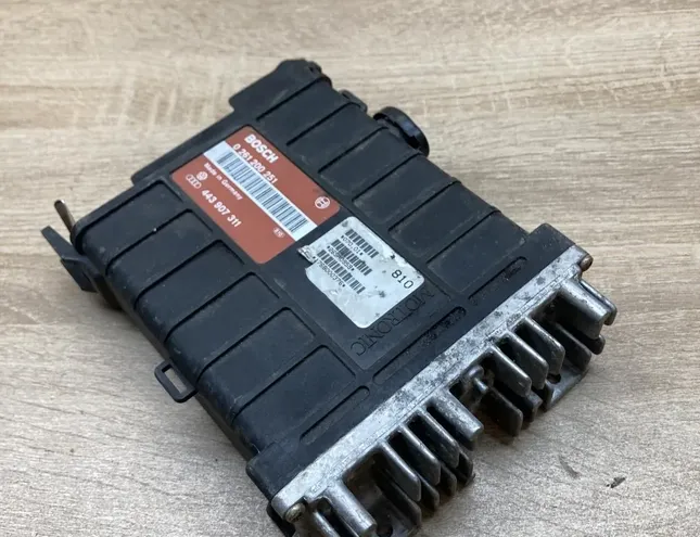 Блок за управление на двигателя ECU