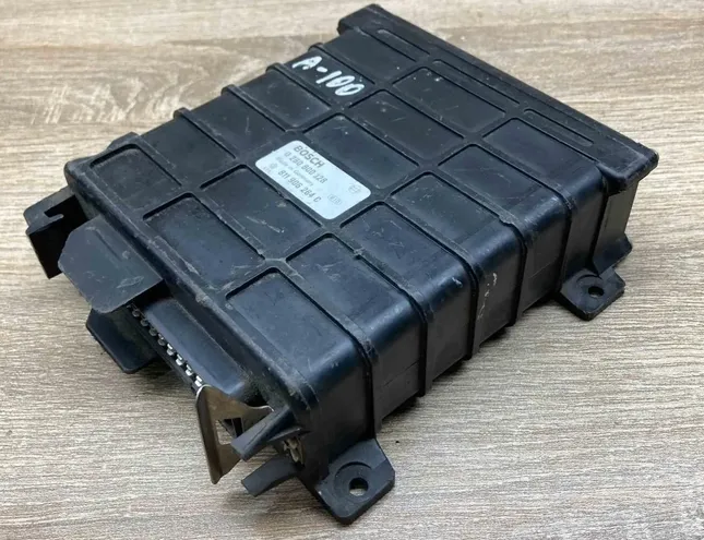 Блок за управление на двигателя ECU