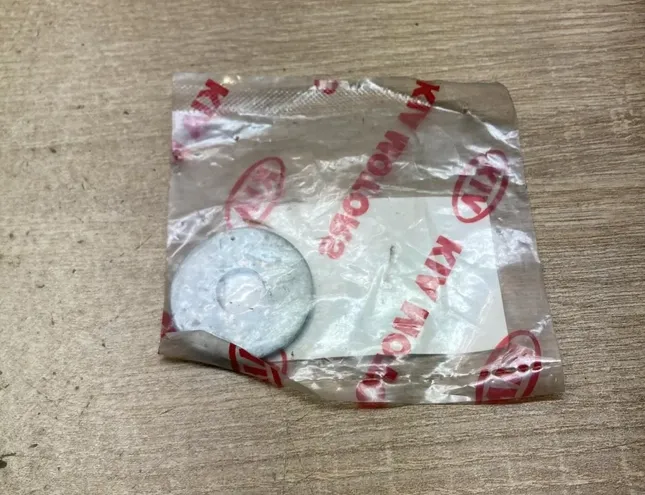 Дясната страна траверс уши