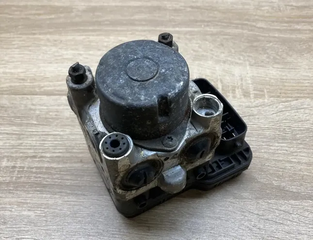 ABS помпа