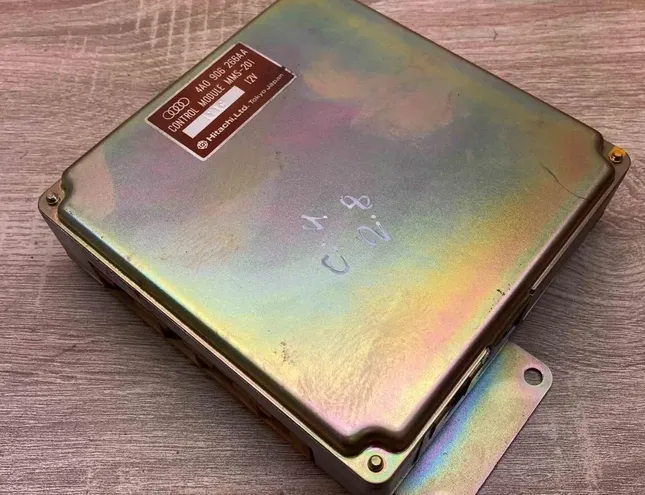 Блок за управление на двигателя ECU