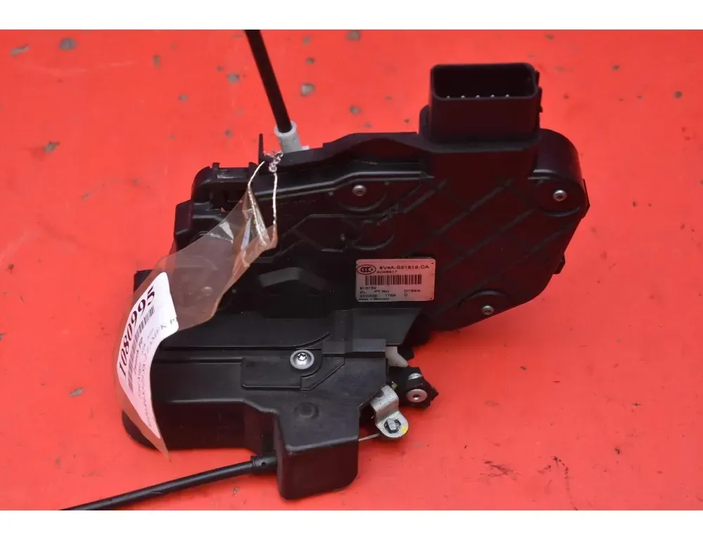 Заключване на предна дясна врата