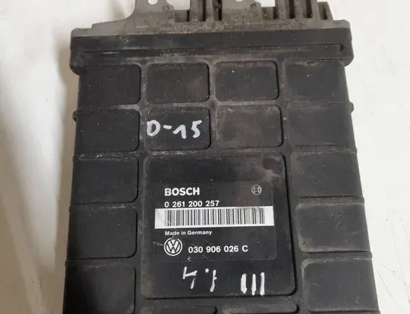 Блок за управление на двигателя ECU