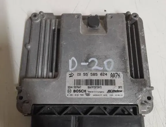 Блок за управление на двигателя ECU