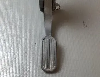 Педал на газта