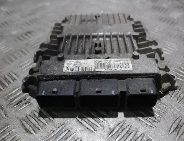 Блок за управление на двигателя ECU
