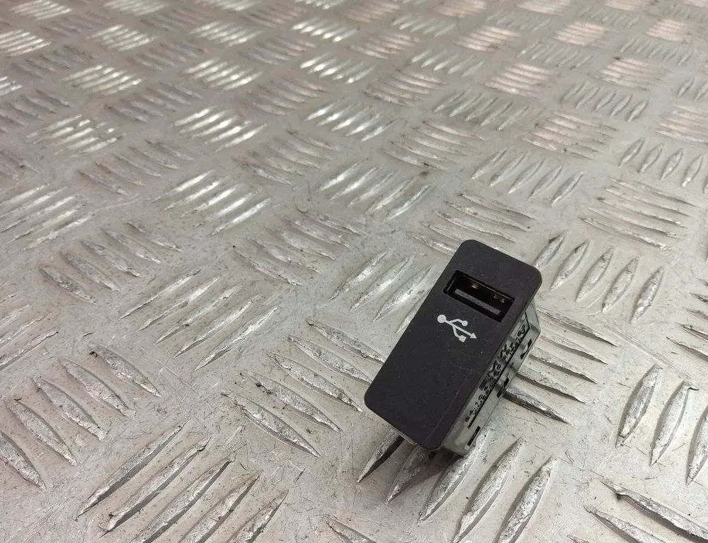 USB