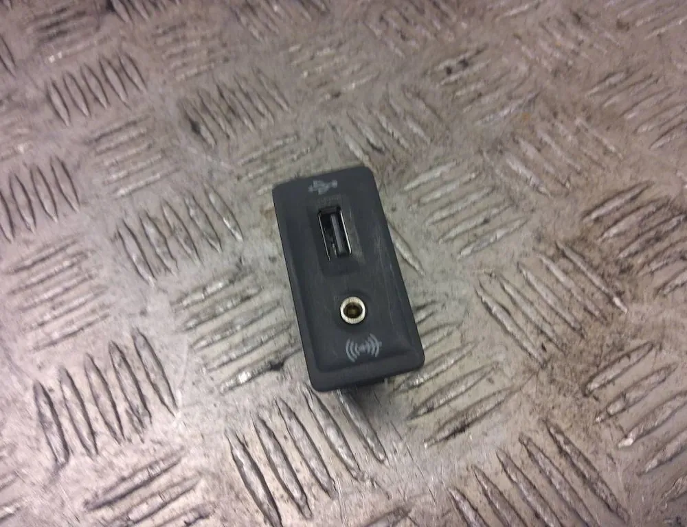 USB