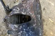 Преден ляв спирачен апарат