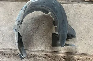 Задна лява обшивка на арката