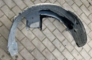 Задна лява обшивка на арката