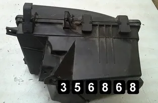Долна част на кутията на въздушния филтър