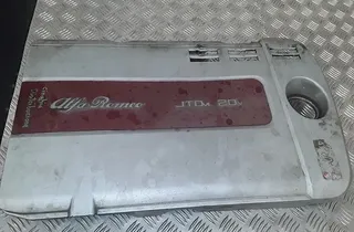 Капак на двигателя