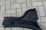 Облицовка на капака на предната чистачка