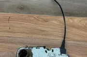 Заключване на предната лява врата