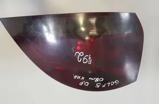 Задна лява задна светлина