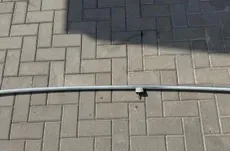 Релса на покрива отляво