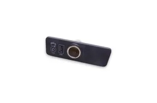 USB/AUX контролен блок