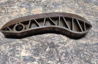 Рамо на обтегача на ангренажната верига