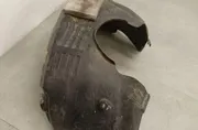 Предна дясна вътрешна обшивка на арката